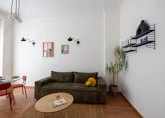 Hip & Beautiful City Apartment